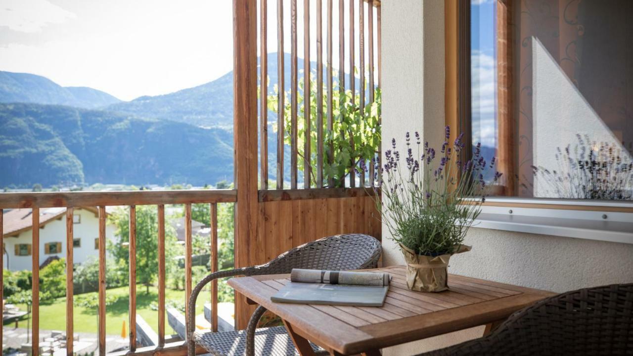 Biohotel Theiner'S Garten Lana Exteriör bild